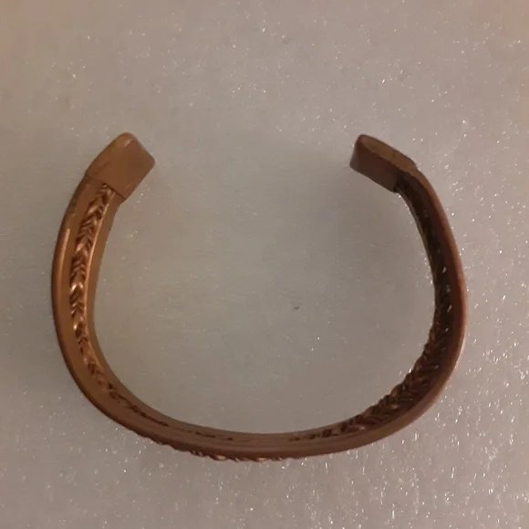 Copper Cuff Bracelet Heavy Vintage Copper Bracelet - Picture 3 of 3